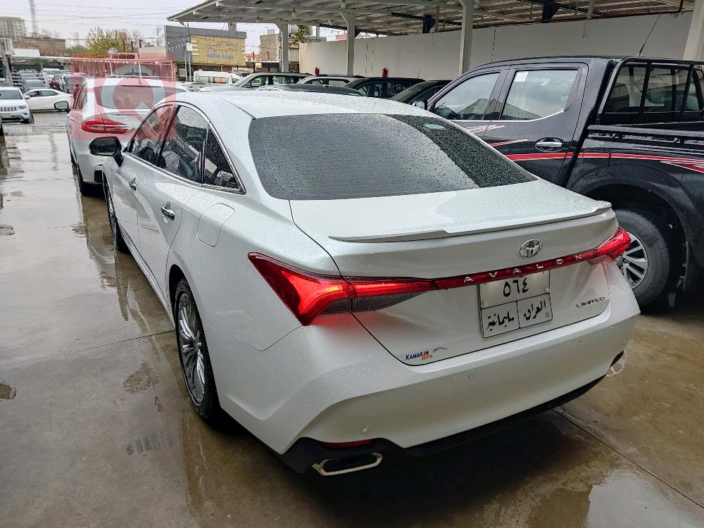 Toyota Avalon